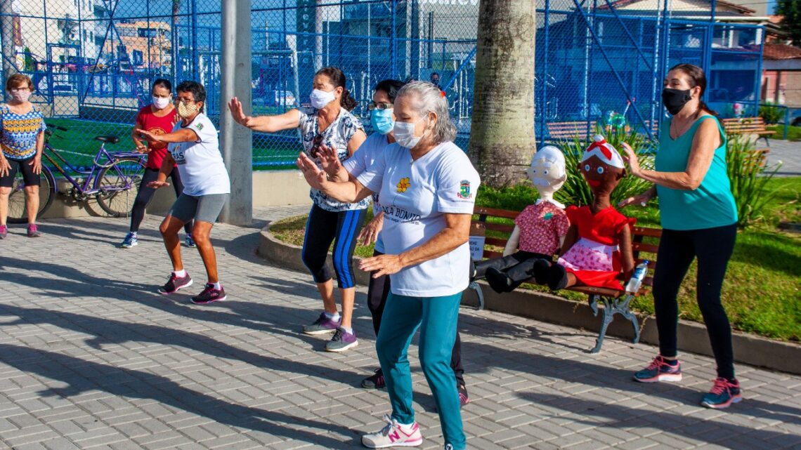 Projeto Vivenciarte retoma atividades do ‘Aulão ao Ar Livre’ com idosos assistidos no CRAS Interlagos