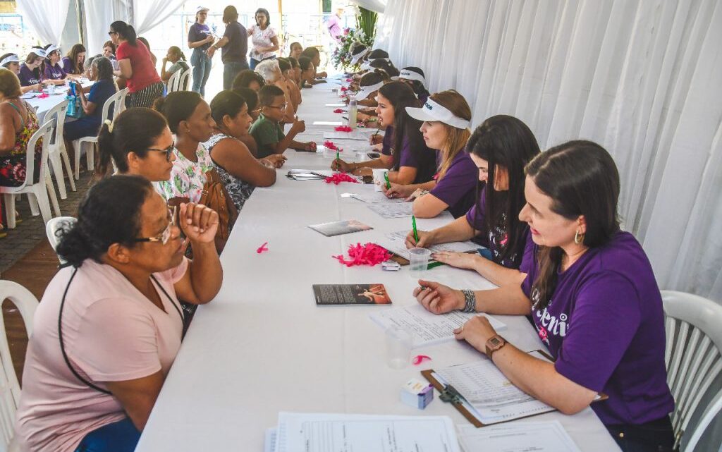 Mutirão para exames de mamografias atende 500 mulheres em Linhares