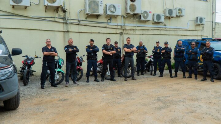 Operação conjunta em Linhares apreende 10 motos, arma de fogo e prende um homem