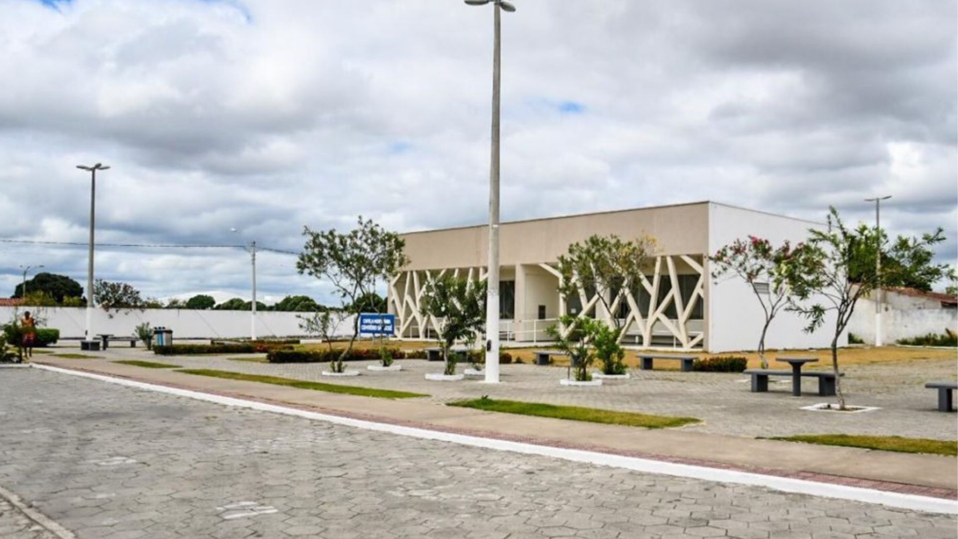 MUDANÇAS NO TRÂNSITO | Trânsito sofrerá mudanças no entorno dos cemitérios para o Dia de Finados, em Linhares