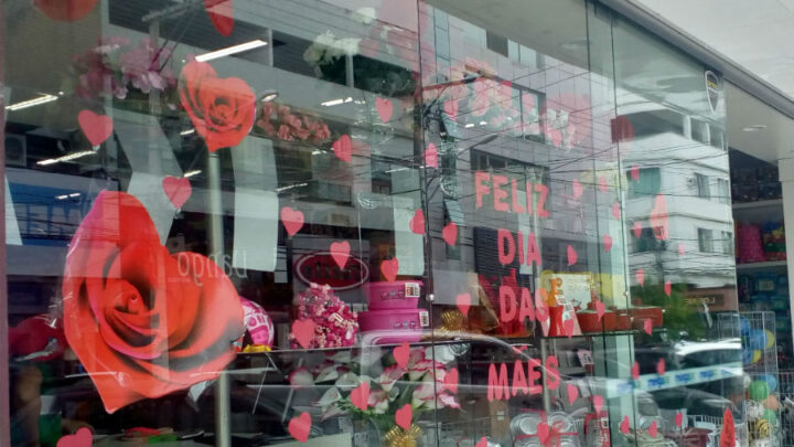 DIA DAS MÃES | Dia das Mães aquece o comércio e Procon de Linhares reforça alerta ao consumidor